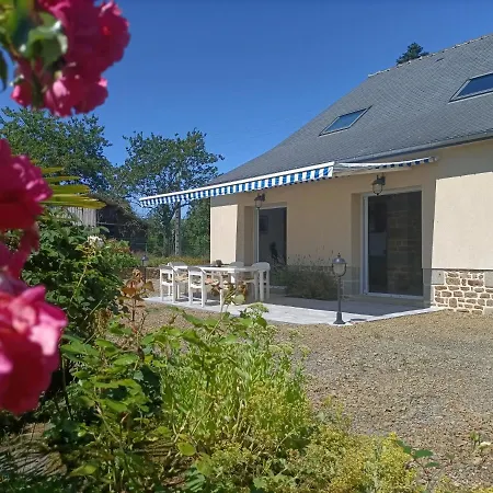 La Rezendine Villa Saint-Georges-de-Reintembault Exterior photo
