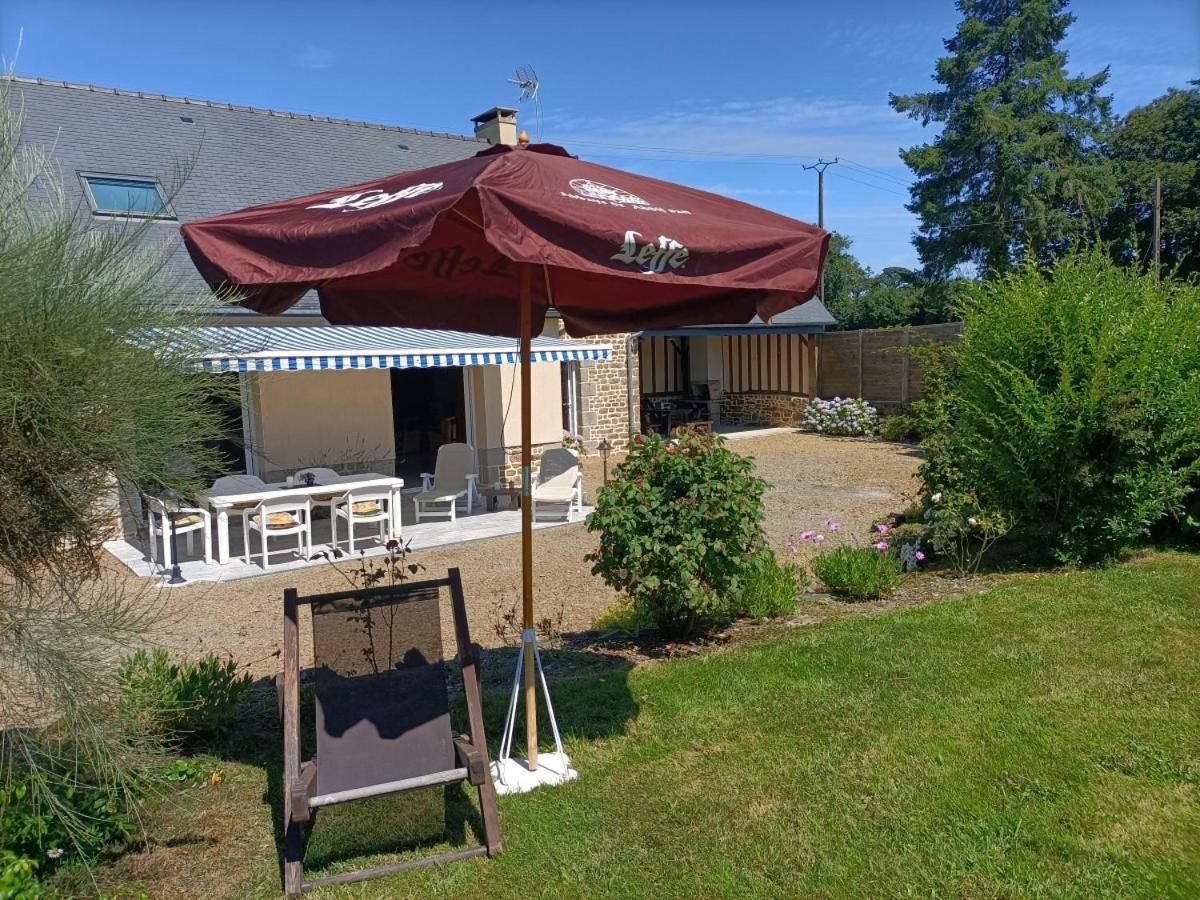 Holiday home La Rezendine Saint-Georges-de-Reintembault